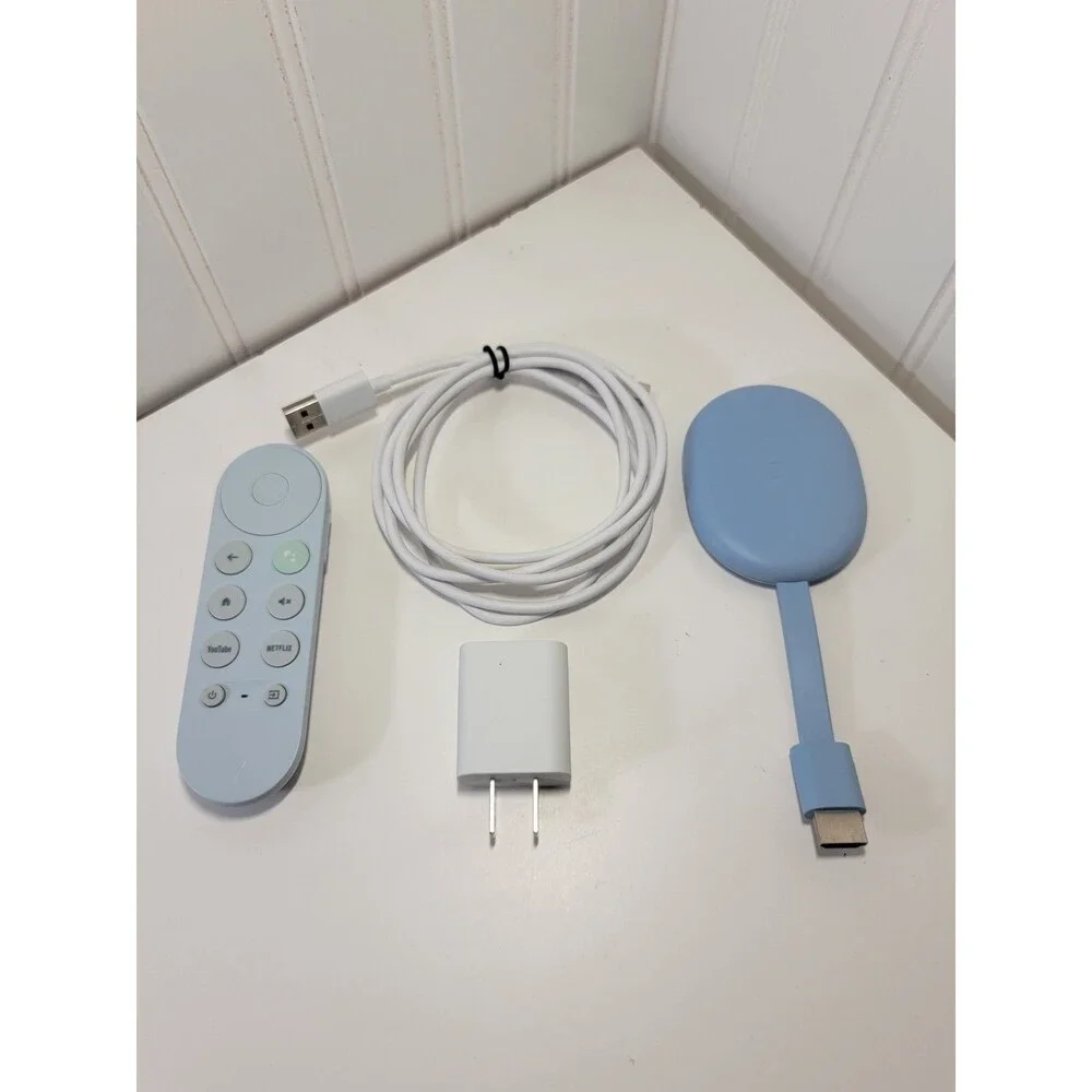 Google Chromecast Media Streamer 4K With Google TV Sky Blue & Remote GZRNL